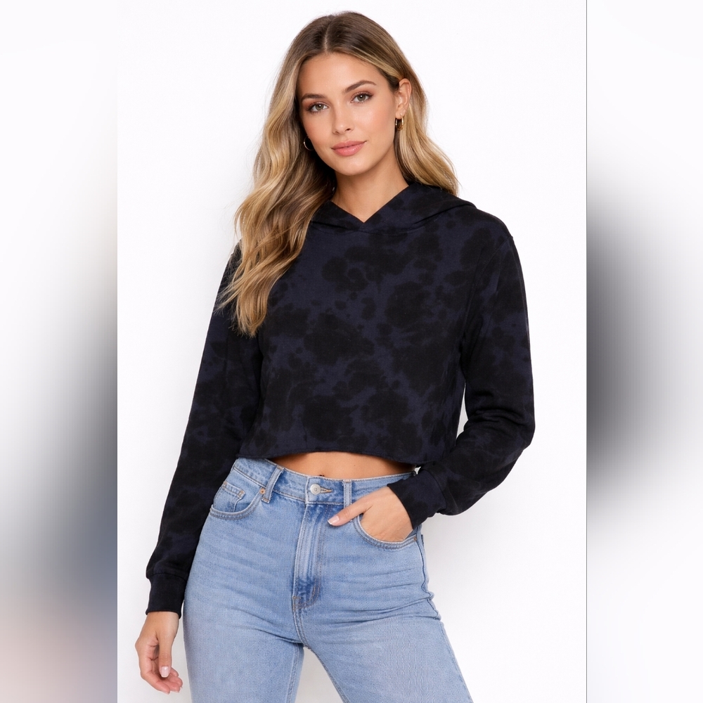 525 (REVOLVE) America Blue and Black Sweater-Small #98